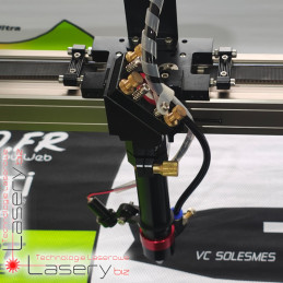 Dwugłowicowy ploter laserowy CO₂ 180cmx120cm do tkanin z podajnikiem i SCCD